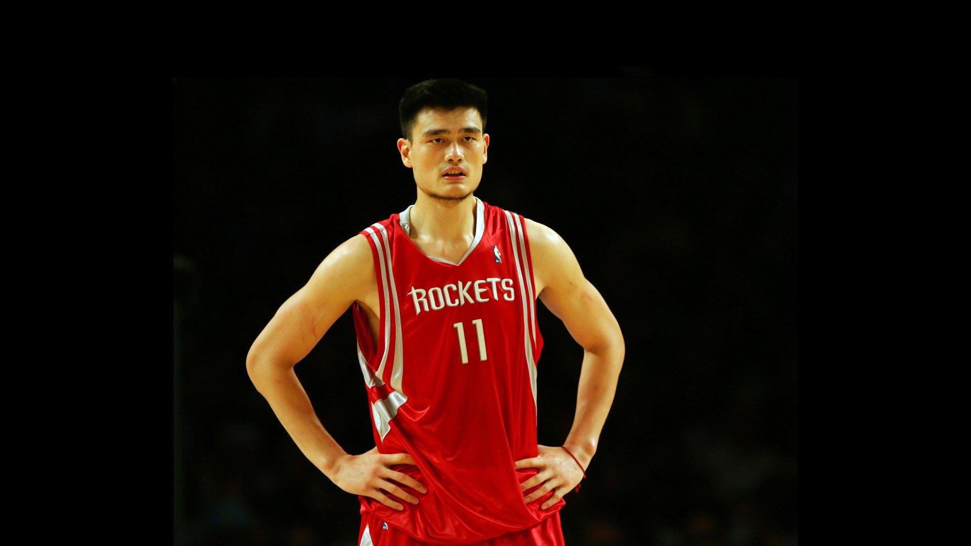 图说NBA更衣室惊现全武行!比尔格林冲突升级引爆联盟热议