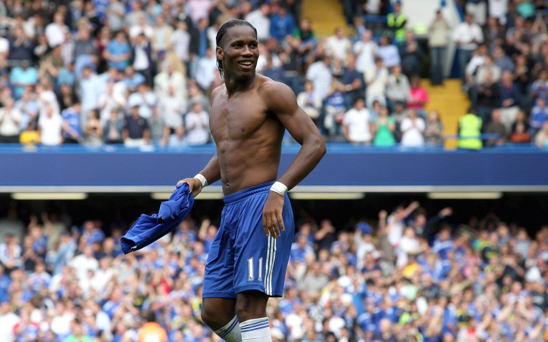 费迪南德盛赞库尼亚,零进球却闪耀全场,他的贡献远超数据